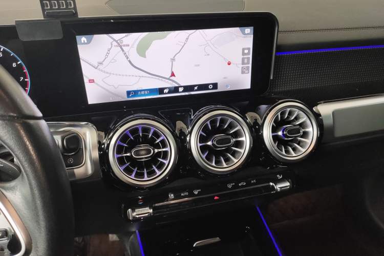 Used Mercedes-Benz GLB 2023 GLB 220 Fashion Model Audio And AC Panel