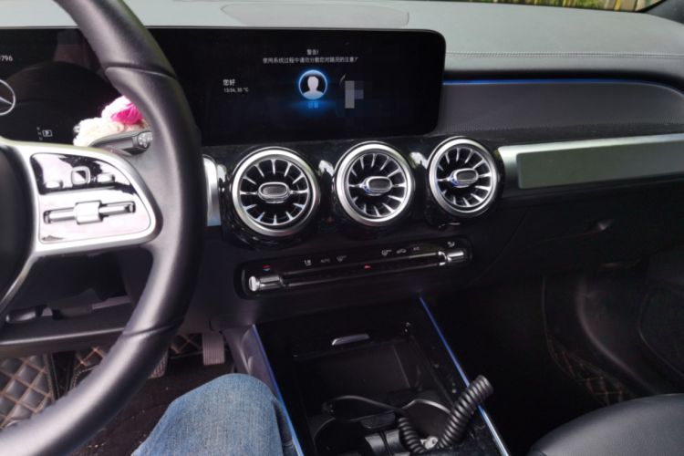 Used Mercedes-Benz GLB 2023 GLB 200 Dynamic Edition Audio And AC Panel