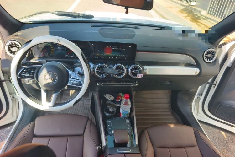 Used Mercedes-Benz GLB 2023 GLB 200 Fashion Model Center Console