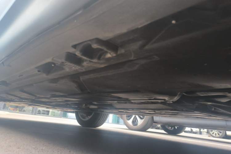 Used Mercedes-Benz GLB 2023 GLB 200 Dynamic Edition Chassis Rear Left