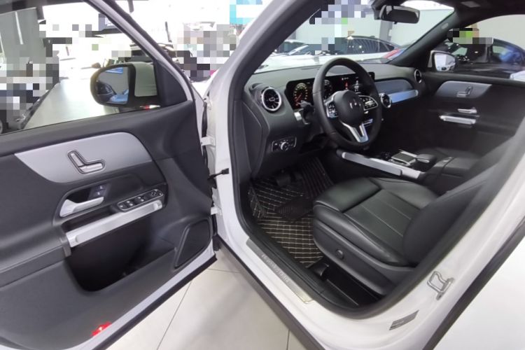Used Mercedes-Benz GLB 2023 GLB 200 Dynamic Edition Driver Seat