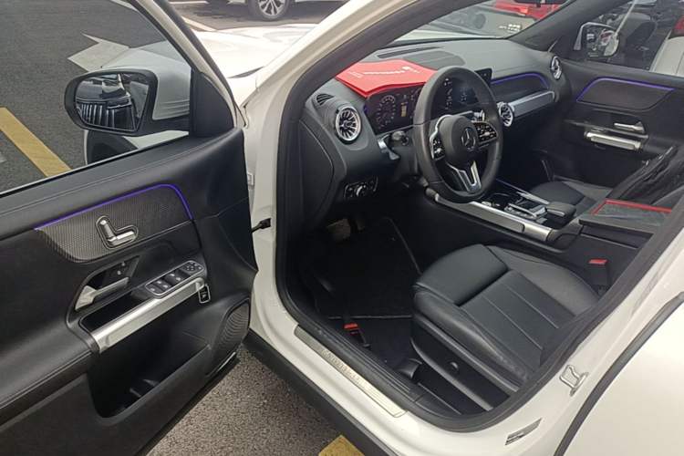 Used Mercedes-Benz GLB 2023 GLB 220 Sport Edition Driver Seat