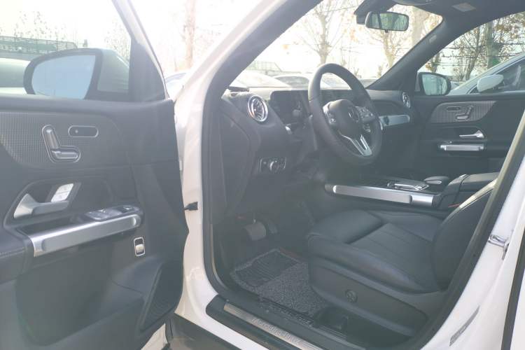 Used Mercedes-Benz GLB 2023 GLB 220 Fashion Model Driver Seat
