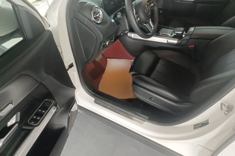 Used Mercedes-Benz GLB 2023 GLB 220 Sport Edition Driver Seat