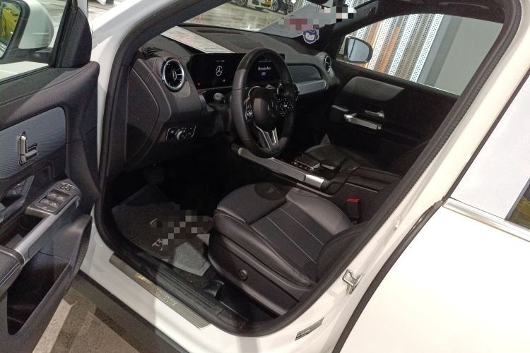 Used Mercedes-Benz GLB 2023 Refresh GLB 200 Fashion Edition Driver Seat