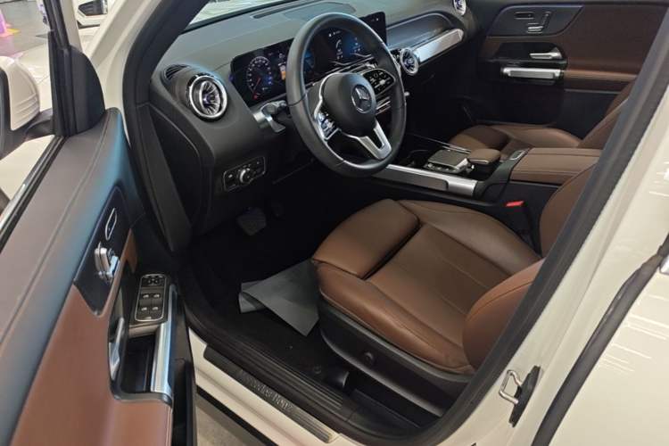 Used Mercedes-Benz GLB 2023 GLB 220 Fashion Model Driver Seat