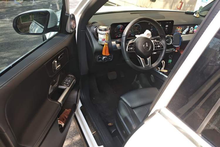 Used Mercedes-Benz GLB 2023 GLB 220 Sport Edition Driver Seat