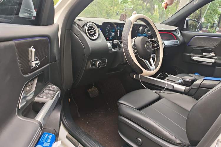 Used Mercedes-Benz GLB 2023 GLB 220 Sport Edition Driver Seat