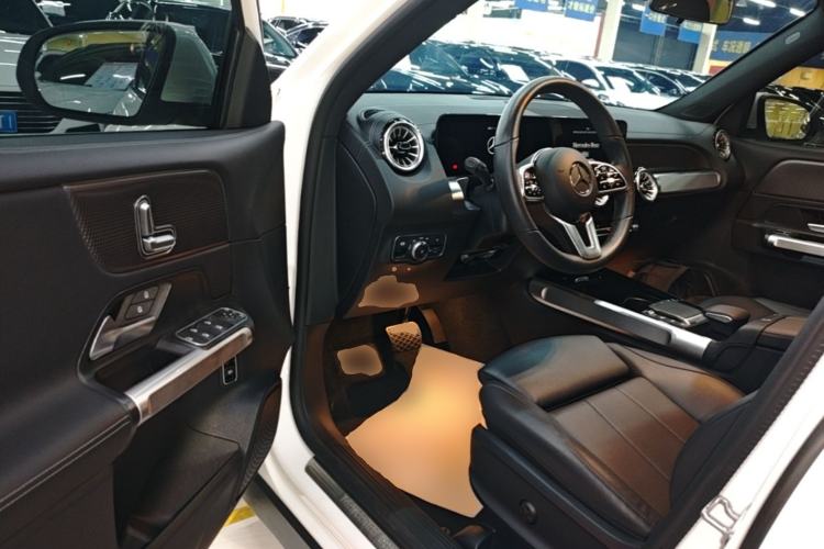 Used Mercedes-Benz GLB 2023 GLB 220 Sport Edition Driver Seat