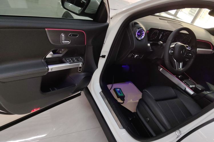 Used Mercedes-Benz GLB 2023 GLB 220 Sport Edition Driver Seat