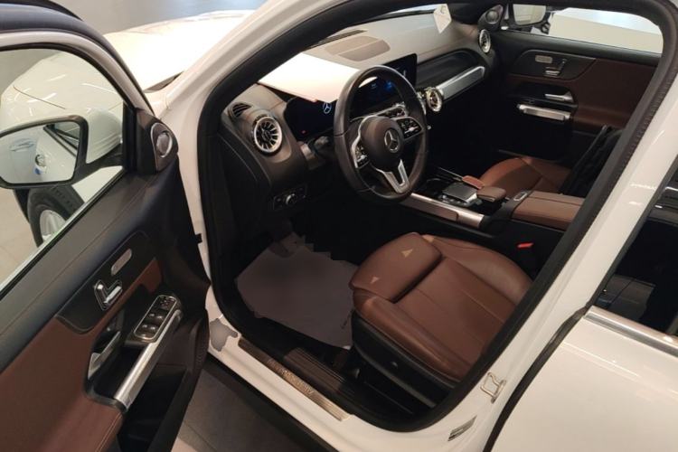 Used Mercedes-Benz GLB 2023 GLB 220 Sport Edition Driver Seat