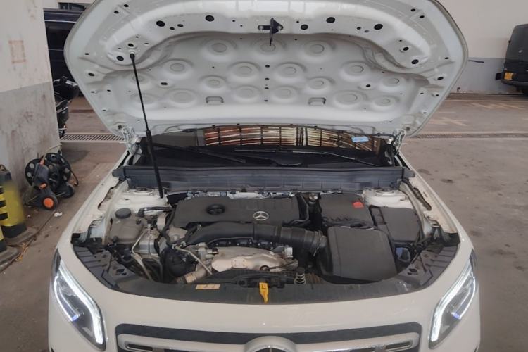 Used Mercedes-Benz GLB 2023 GLB 220 Fashion Model Engine Bay