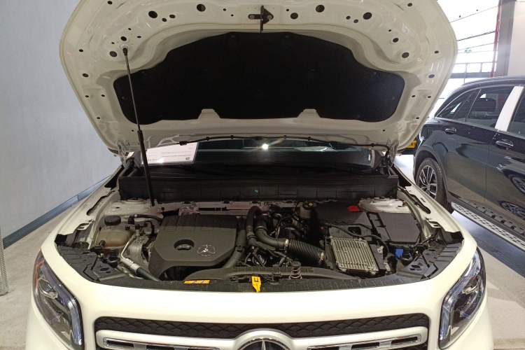 Used Mercedes-Benz GLB 2023 Refresh GLB 200 Fashion Edition Engine Bay