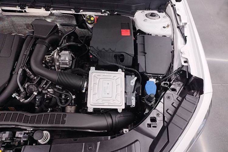 Used Mercedes-Benz GLB 2023 GLB 200 Fashion Model Engine Bay Left