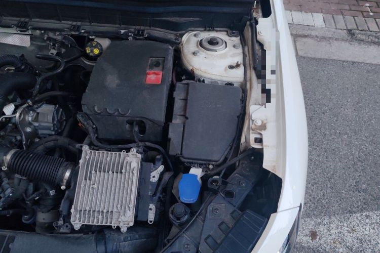 Used Mercedes-Benz GLB 2023 Refreshed GLB 200 Dynamic Edition Engine Bay Left