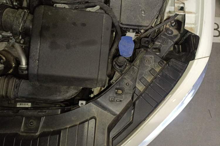 Used Mercedes-Benz GLB 2023 GLB 220 Sport Edition Engine Bay Left