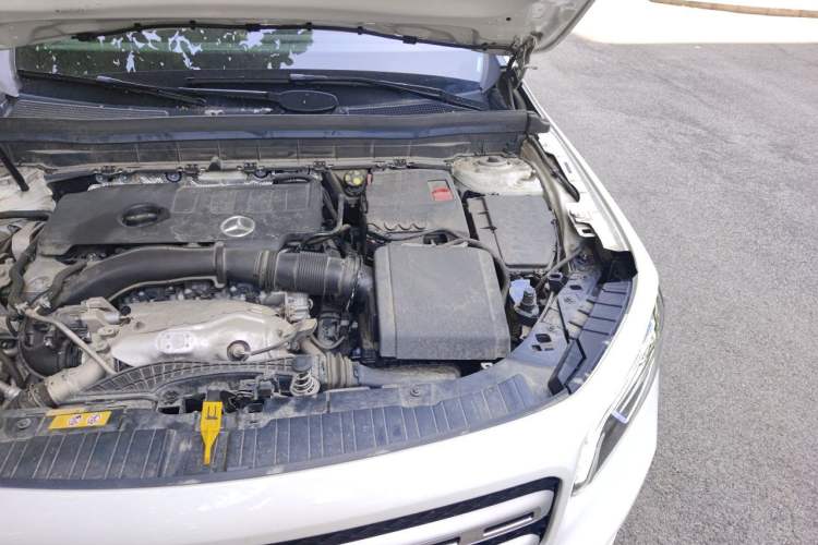 Used Mercedes-Benz GLB 2023 GLB 220 Fashion Model Engine Bay Left