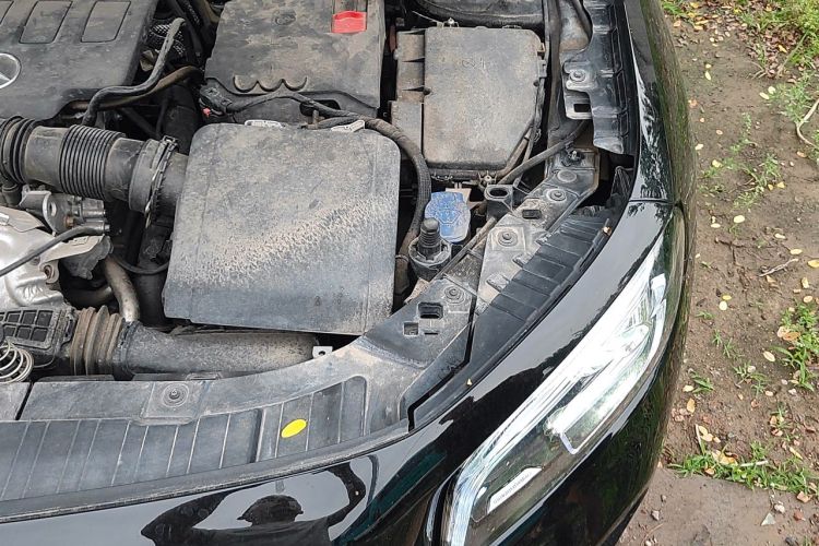 Used Mercedes-Benz GLB 2023 GLB 220 Fashion Model Engine Bay Left