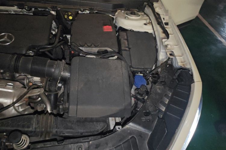 Used Mercedes-Benz GLB 2023 GLB 220 Fashion Model Engine Bay Left