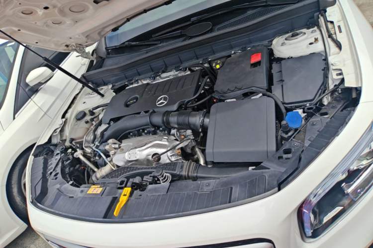 Used Mercedes-Benz GLB 2023 GLB 220 Sport Edition Engine Bay