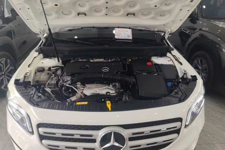 Used Mercedes-Benz GLB 2023 GLB 200 Dynamic Edition Engine Bay