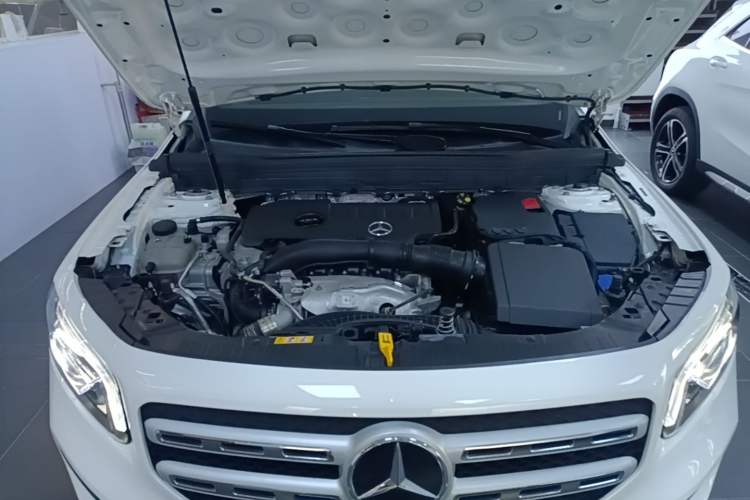 Used Mercedes-Benz GLB 2023 GLB 220 Sport Edition Engine Bay