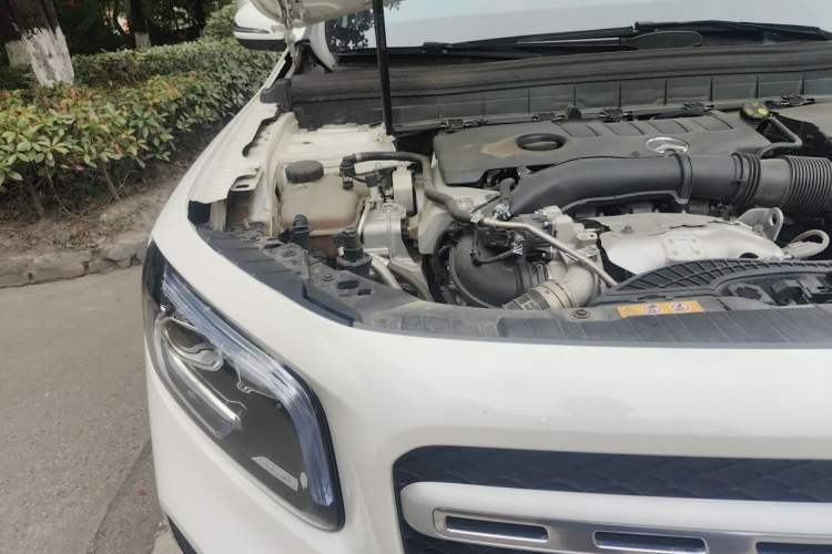 Used Mercedes-Benz GLB 2023 GLB 220 Sport Edition Engine Bay Right