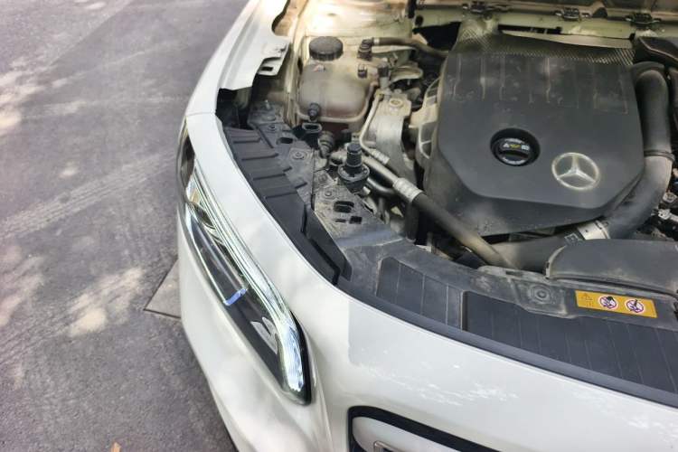 Used Mercedes-Benz GLB 2023 GLB 200 Dynamic Edition Engine Bay Right