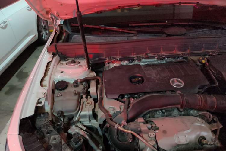 Used Mercedes-Benz GLB 2023 GLB 220 Sport Edition Engine Bay Right