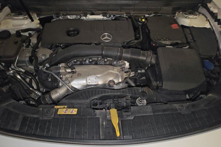 Used Mercedes-Benz GLB 2023 GLB 220 Fashion Model Engine Bay