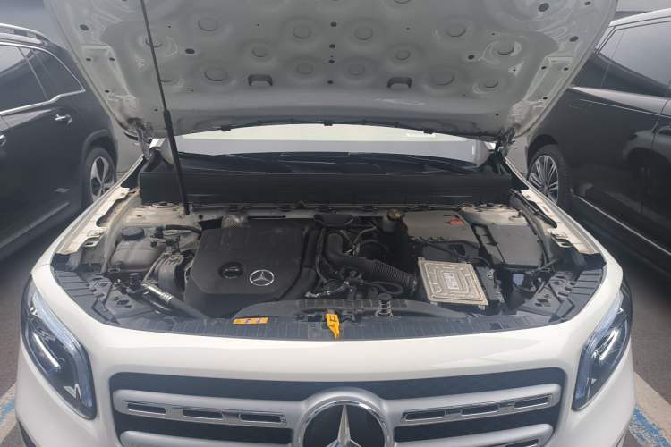 Used Mercedes-Benz GLB 2023 GLB 200 Dynamic Edition Engine Bay