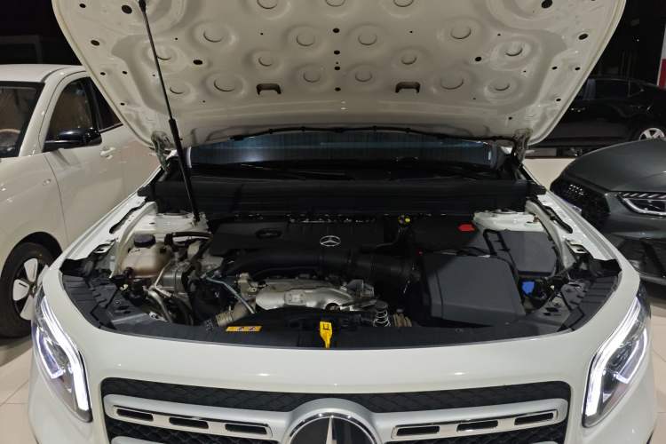Used Mercedes-Benz GLB 2023 GLB 220 Fashion Model Engine Bay