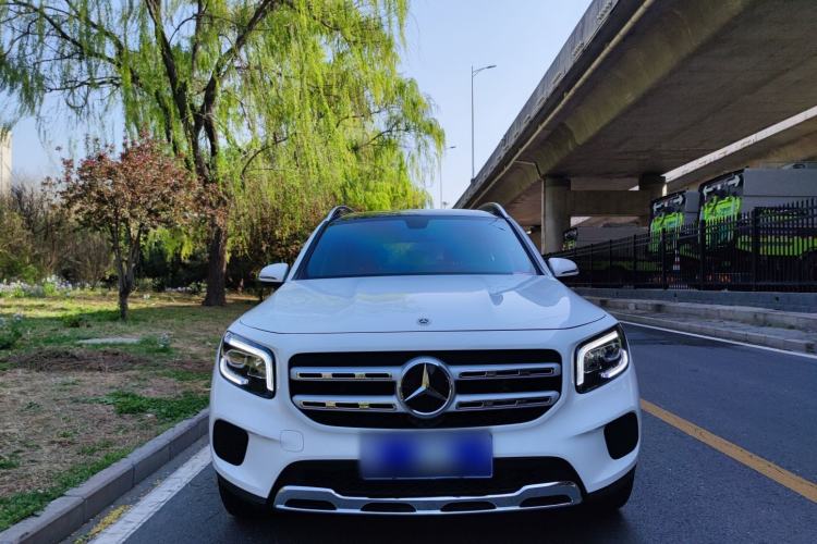 Used Mercedes-Benz GLB 2023 Refreshed GLB 200 Dynamic Edition Exterior 1