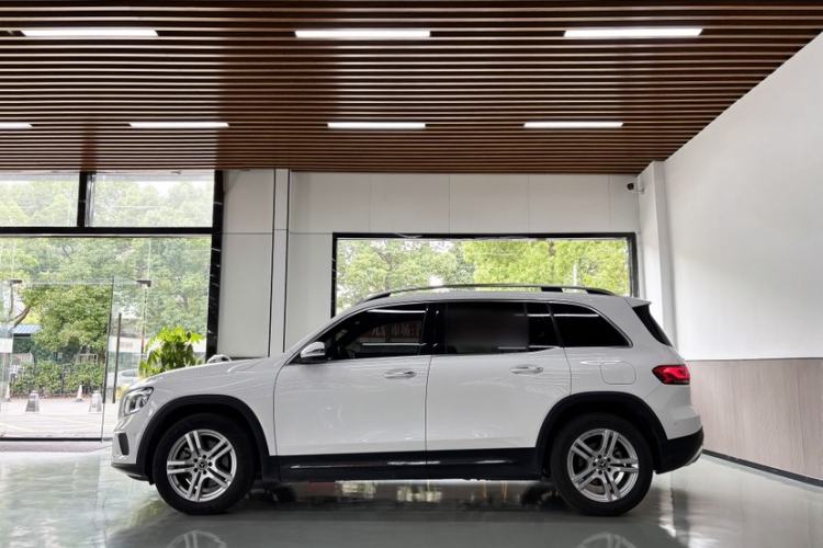 Used Mercedes-Benz GLB 2023 GLB 220 Sport Edition Exterior 2