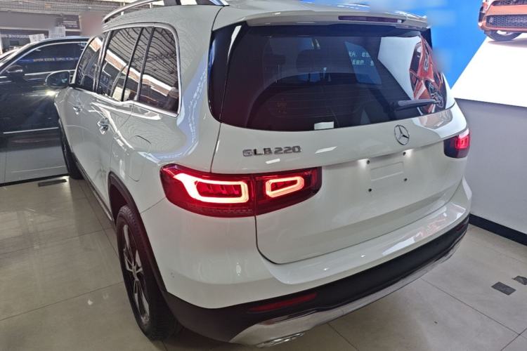 Used Mercedes-Benz GLB 2023 GLB 220 Sport Edition Exterior 2