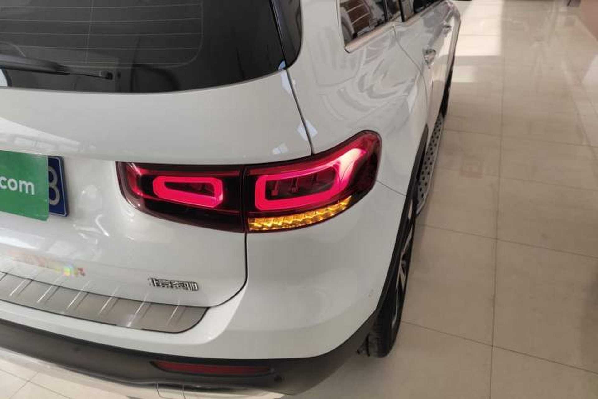 Used Mercedes-Benz GLB 2023 GLB 220 Fashion Model Exterior 3