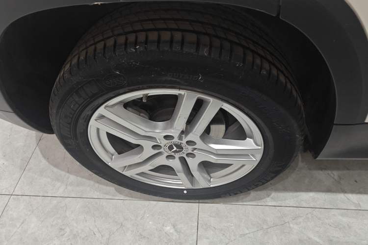 Used Mercedes-Benz GLB 2023 GLB 200 Dynamic Edition Exterior 4