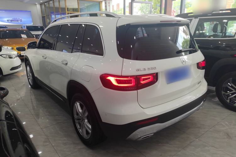 Used Mercedes-Benz GLB 2023 GLB 200 Dynamic Edition Exterior 4