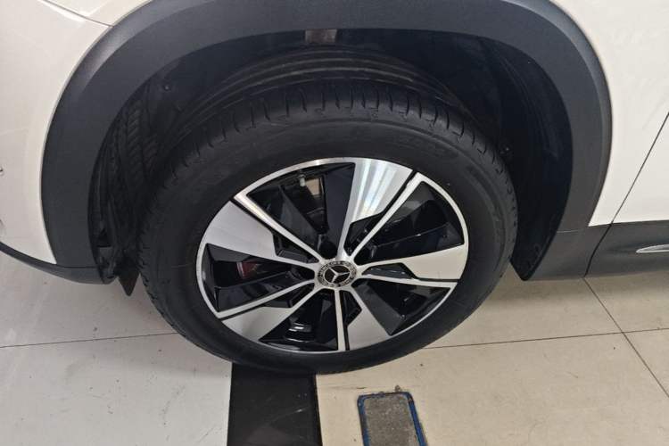 Used Mercedes-Benz GLB 2023 GLB 220 Sport Edition Exterior 4