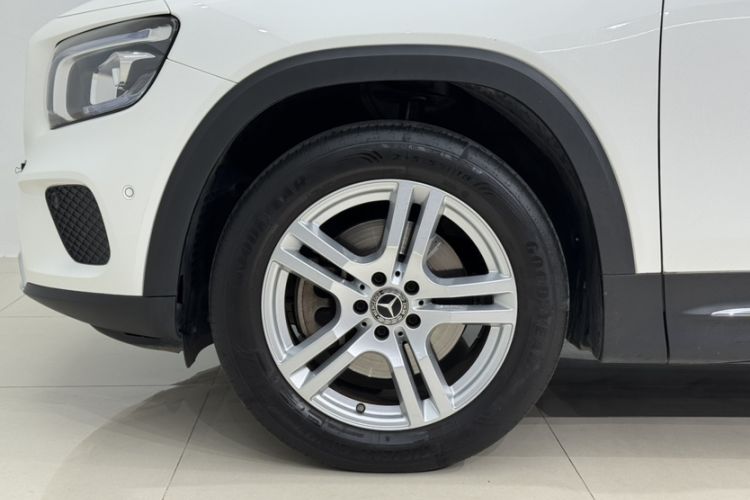 Used Mercedes-Benz GLB 2023 GLB 220 Sport Edition Exterior 6