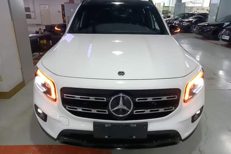 Used Mercedes-Benz GLB 2023 GLB 220 4MATIC Front