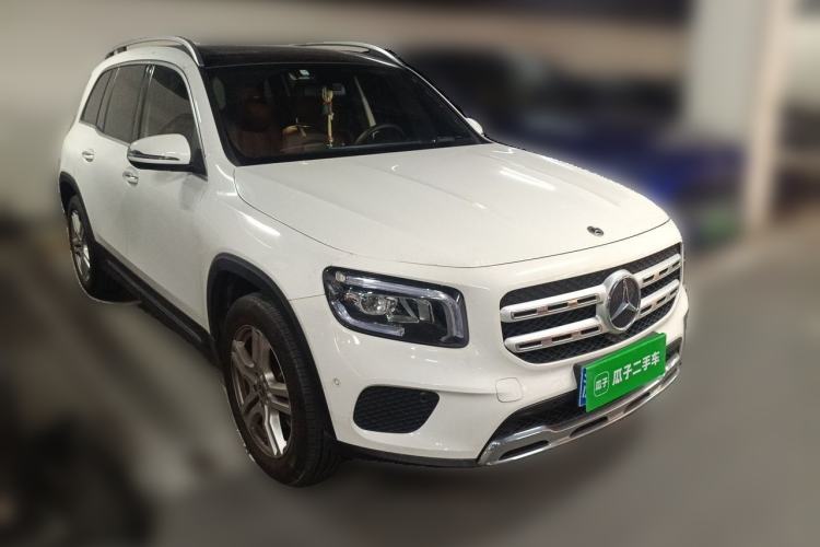 Used Mercedes-Benz GLB 2023 GLB 220 Sport Edition Front Right 45 Deg