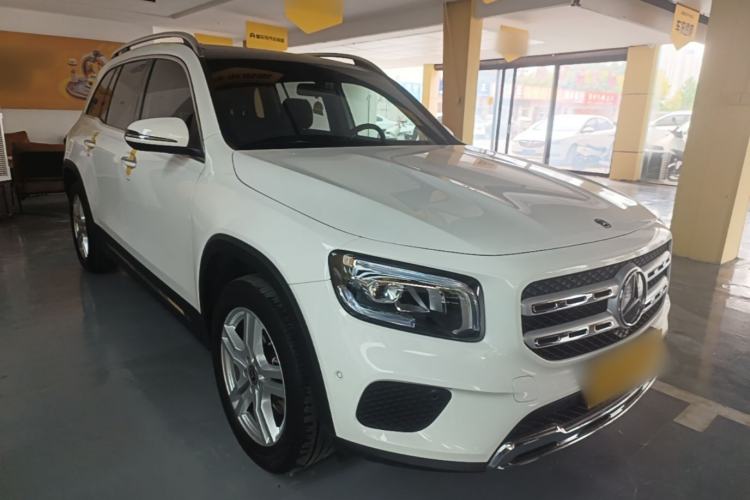 Used Mercedes-Benz GLB 2023 GLB 220 Sport Edition Front Right 45 Deg