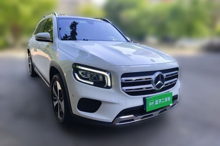 Used Mercedes-Benz GLB 2023 GLB 220 Fashion Model Front Right 45 Deg