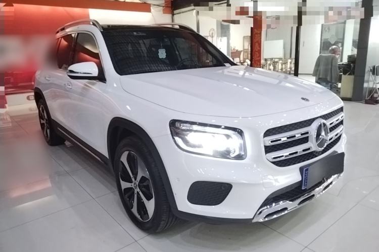 Used Mercedes-Benz GLB 2023 GLB 220 Fashion Model Front Right 45 Deg