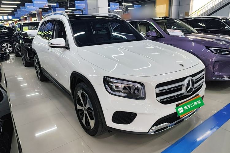 Used Mercedes-Benz GLB 2023 GLB 220 Fashion Model Front Right 45 Deg