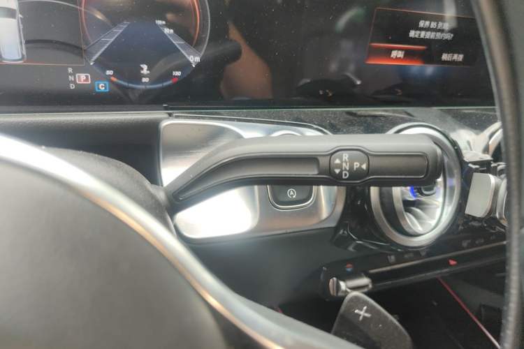 Used Mercedes-Benz GLB 2023 GLB 220 Sport Edition Gear Lever