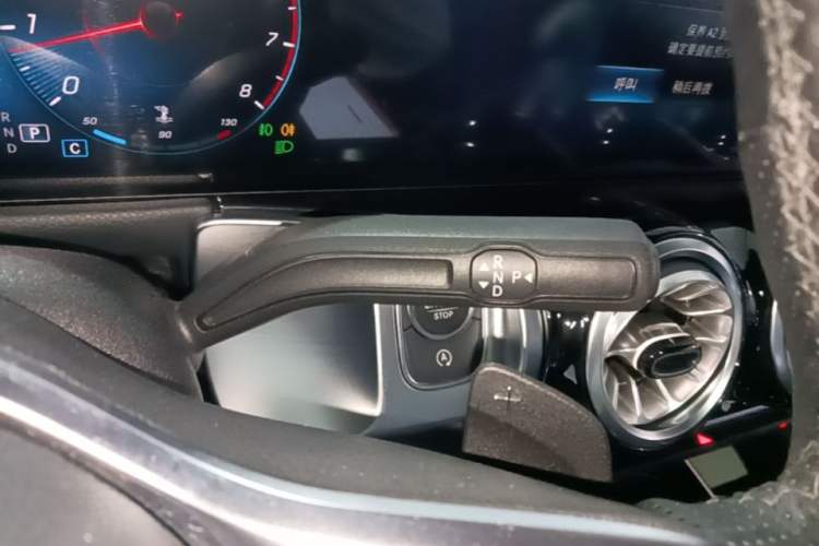 Used Mercedes-Benz GLB 2023 GLB 220 4MATIC Gear Lever
