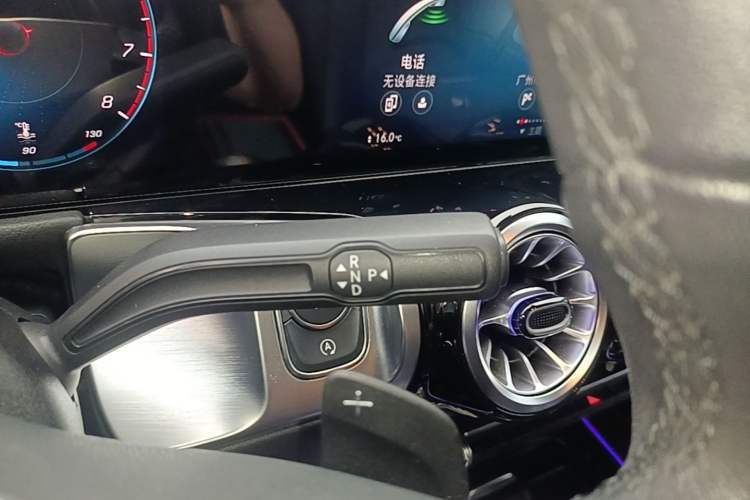 Used Mercedes-Benz GLB 2023 GLB 220 Sport Edition Gear Lever