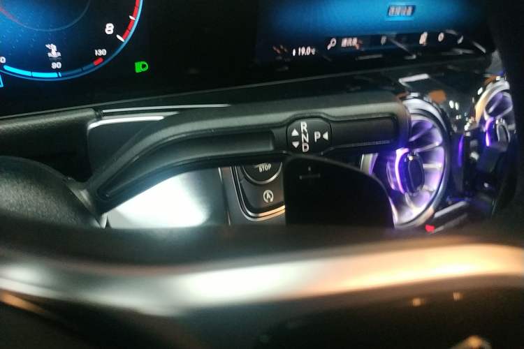 Used Mercedes-Benz GLB 2023 GLB 220 Fashion Model Gear Lever